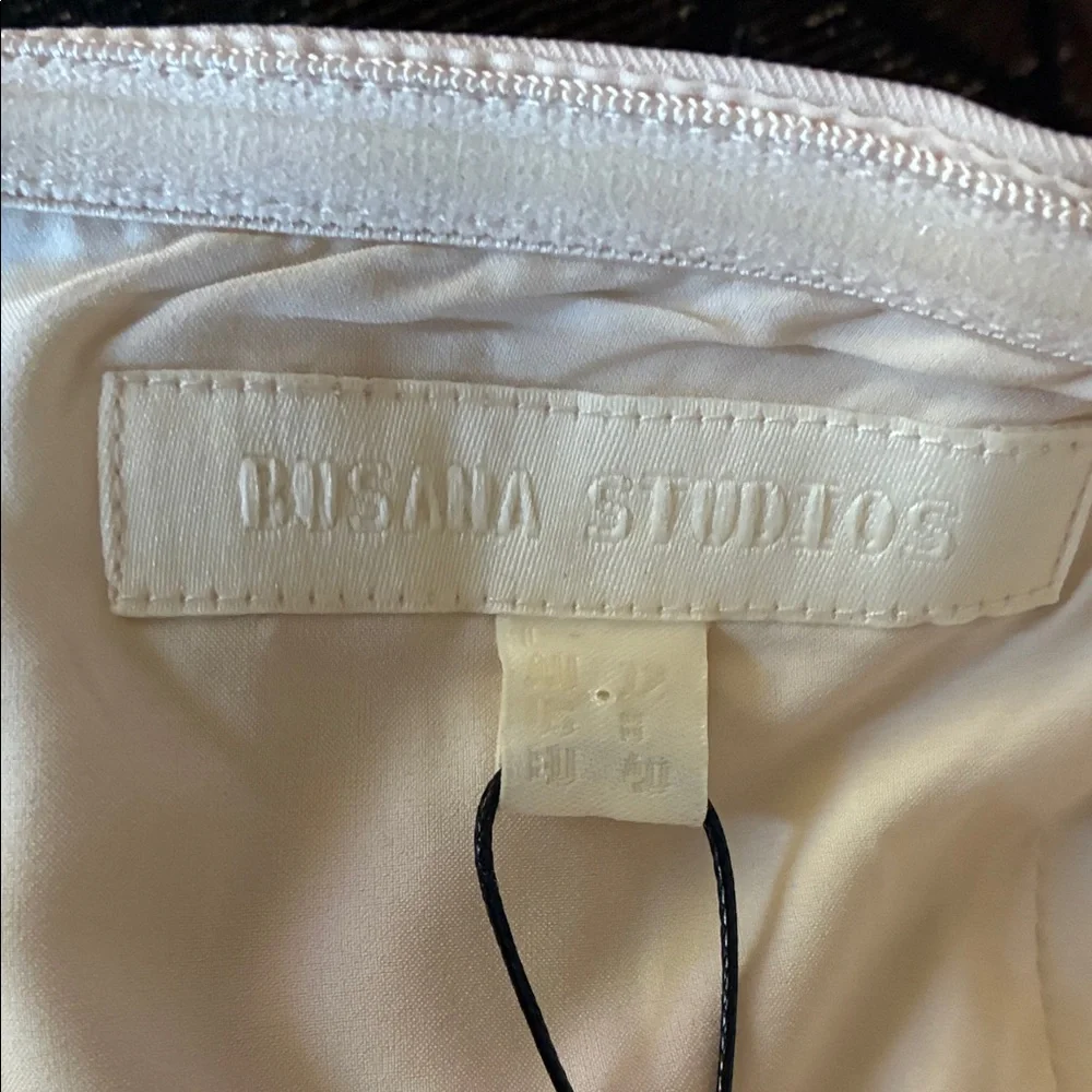 Elegant Cream Women's Blouse - Picture 4 of 6